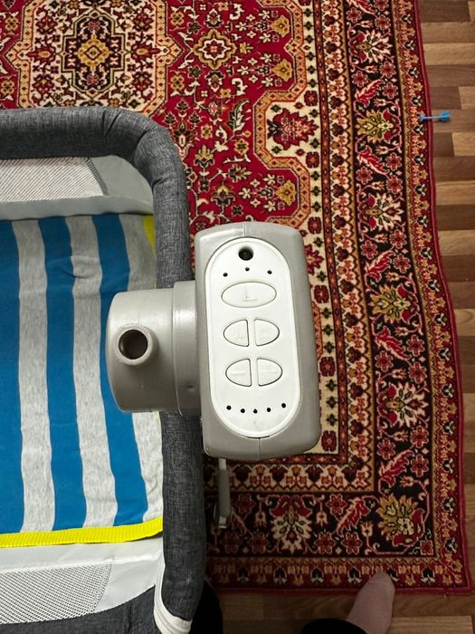 Автолюлька -манеж