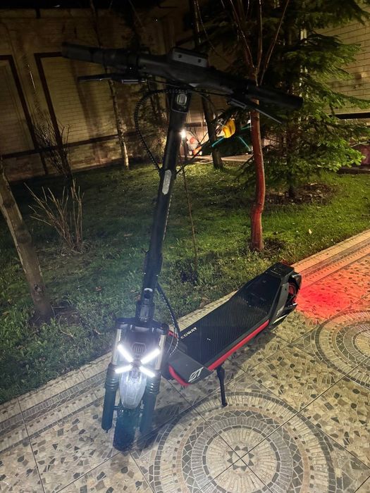 Электросамокат Ninebot Segway ZT 3 pro