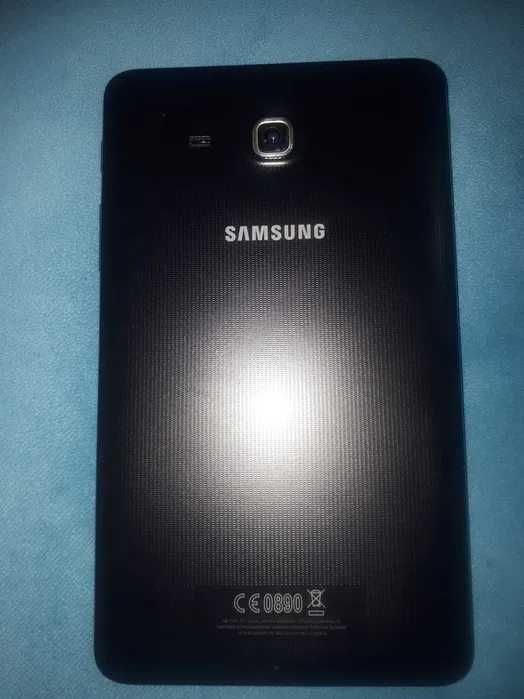 Tableta Samgung A 6 -- Banii merg la un baiat bolnav.