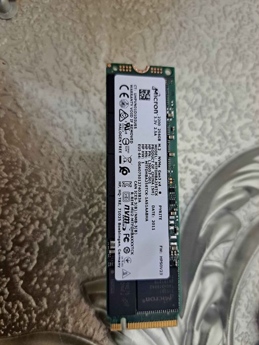 Micron 256GB NVMe Gen3 x4 SSD – Fast & Reliable