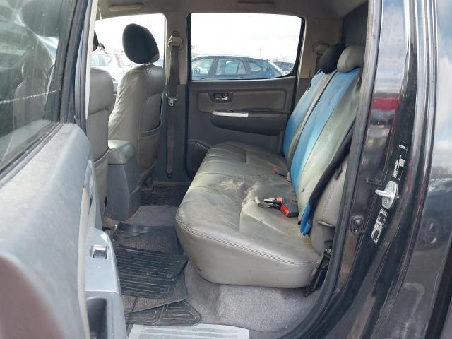 Dezmembrez Toyota Hilux 7