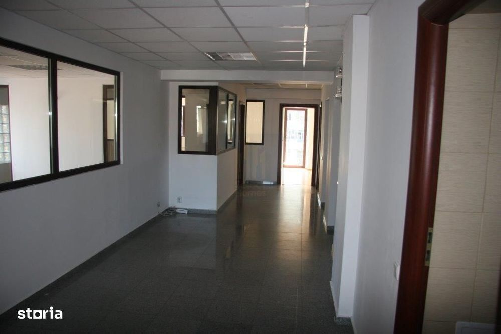 Cladirea de Birouri de Vanzare S+P+4 1000mp *Domenii*