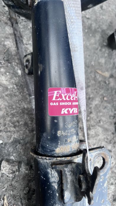Амортизаторы на Лексус RX-300 Kayaba буу
