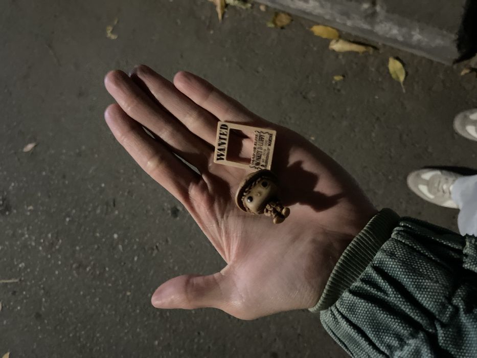Луффи брелок киндер джой