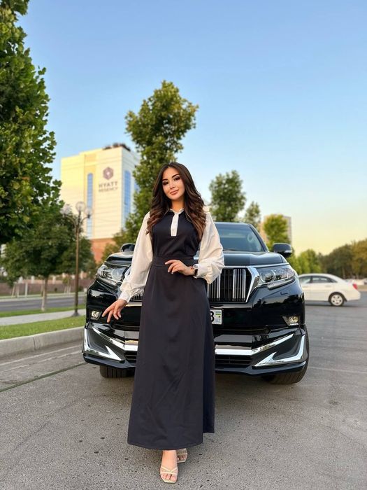 Maktab va o'qish uchun forma