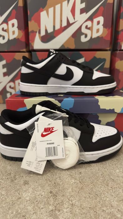 Nike Dunk Low Panda