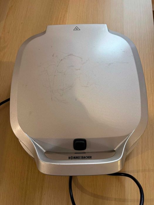 Aparat de facut clatite 1800 W ROMMELSBACHER PANCAKE MAKER PC 1800 Alb