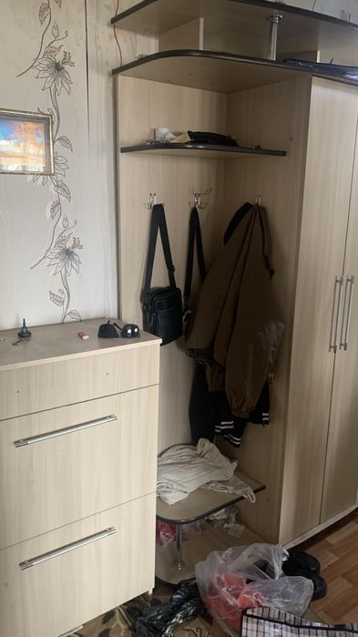Продам прихожую