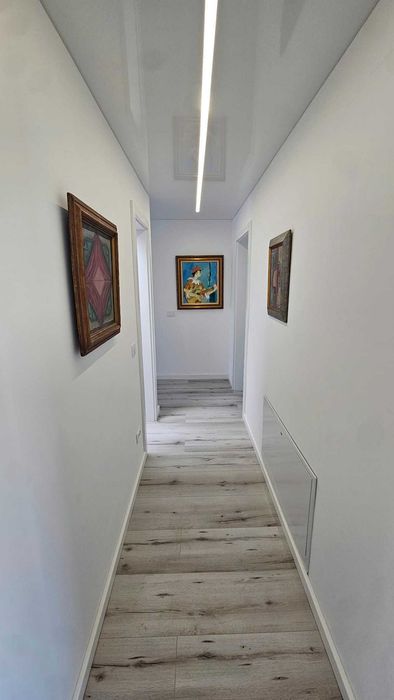 Casă de închiriat zona Valea Adâncă