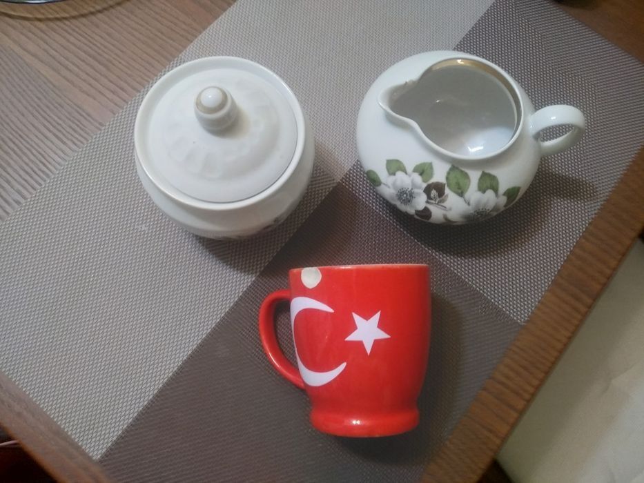 Сахарница,молочник,кружка