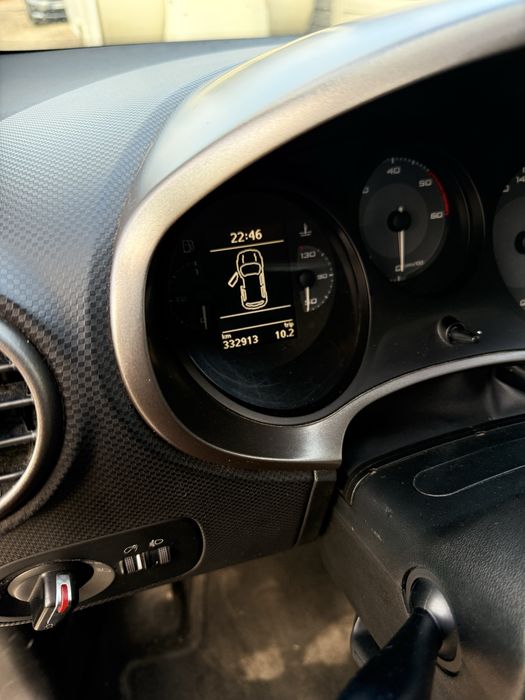 SEAT Leon 2010 — imagine 3