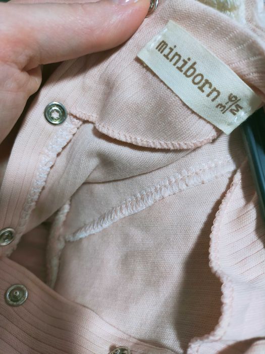 Rochita bebe superbă ca noua 3-6 luni