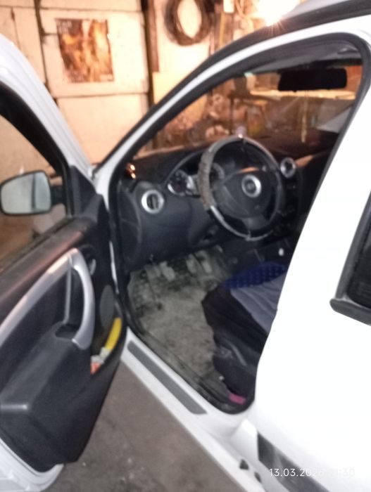 Продам машину Largus