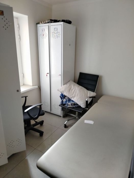 Тарговый Центр Чиланзар под Офис магазин 4/1/4 105м2