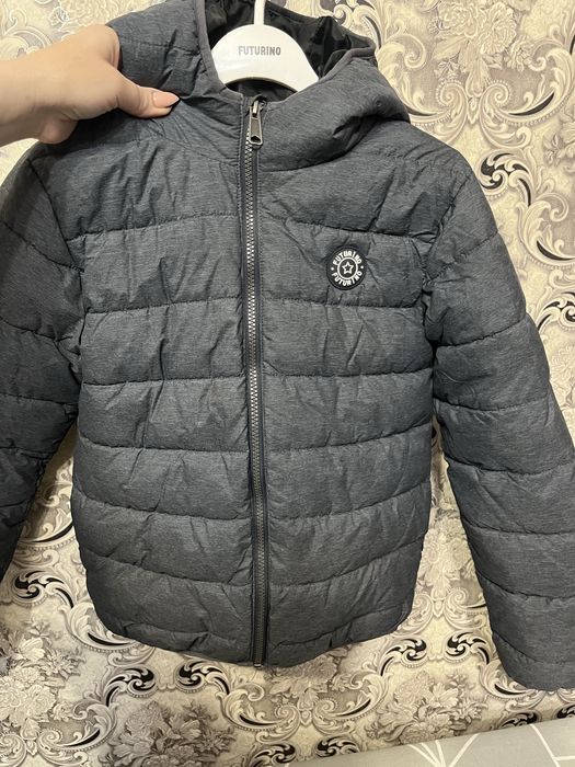 Продам куртку весеннии