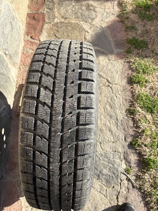 225/65/17 зимни гуми 8мм грайфер