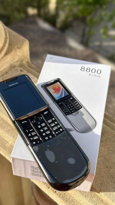 Новый Nokia 8800