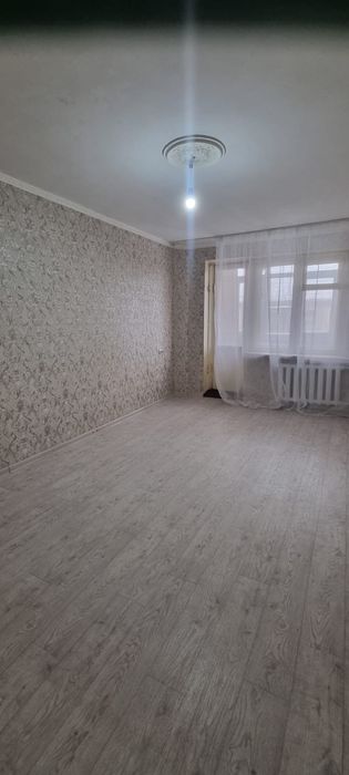 Срочно 2 ком.кв район Рахмета.