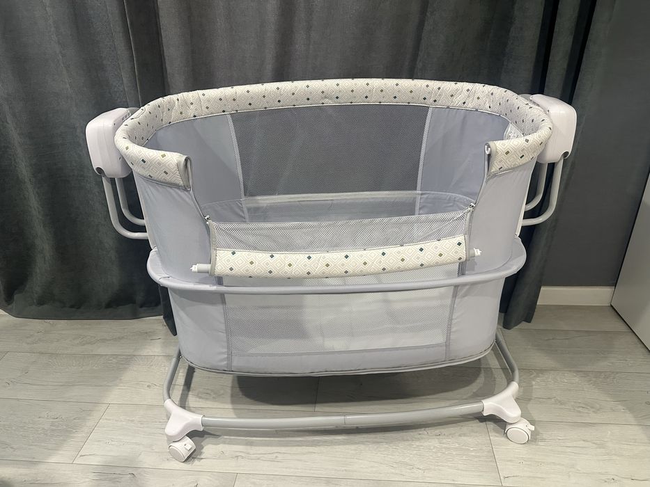 Кроватка для новорожденного