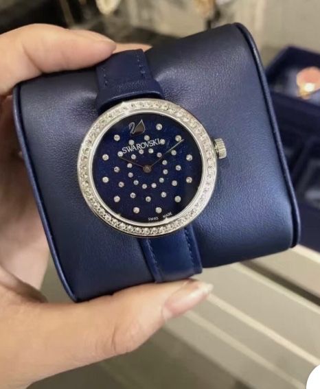 Часовник сваровски/ swarovski