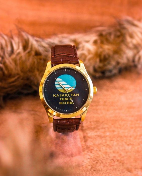 Именные наручные часы