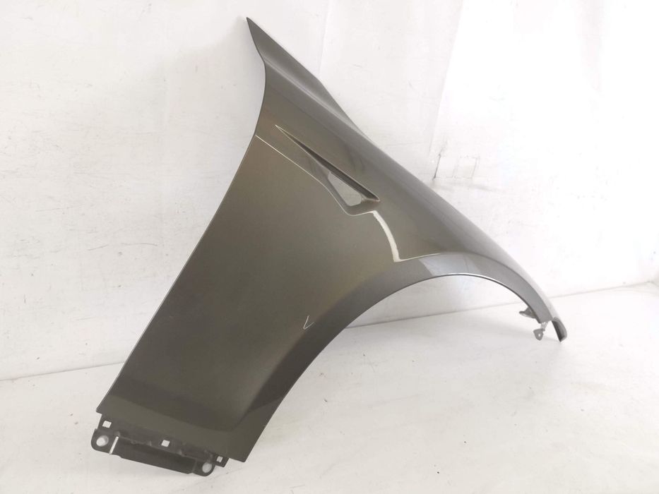 Десен преден калник на Тесла / Tesla Model S Оригинален, в добро състо