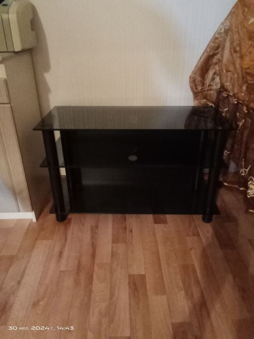 Продам тумбу для телевизора