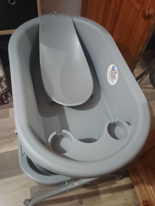 Pătut coș bebe/saltea & Masă infășat cu cadiță