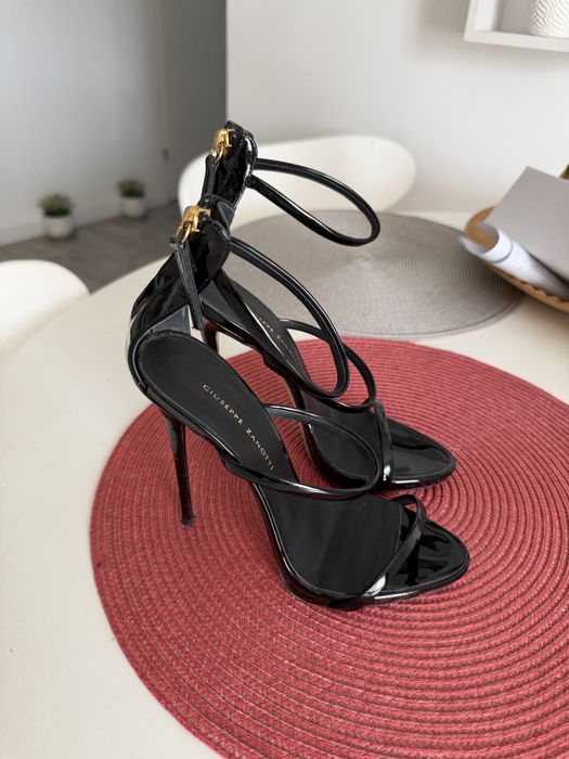 Sandale Giuseppe Zanotti originale, mărimea 37