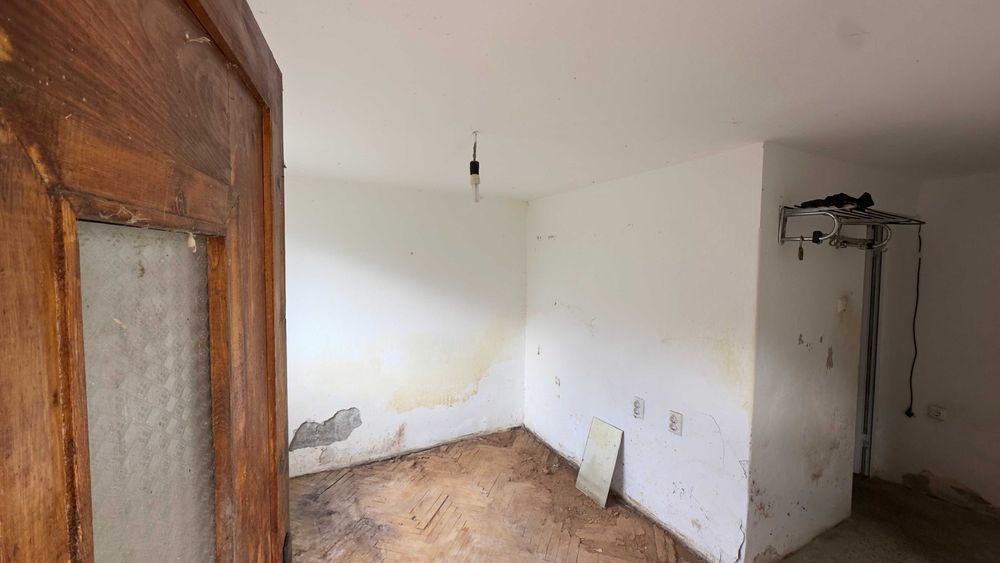 Продава се Къща в с. Новаковци, Област Габрово - 108 кв.м за 253 €/кв.м - Снимка #12