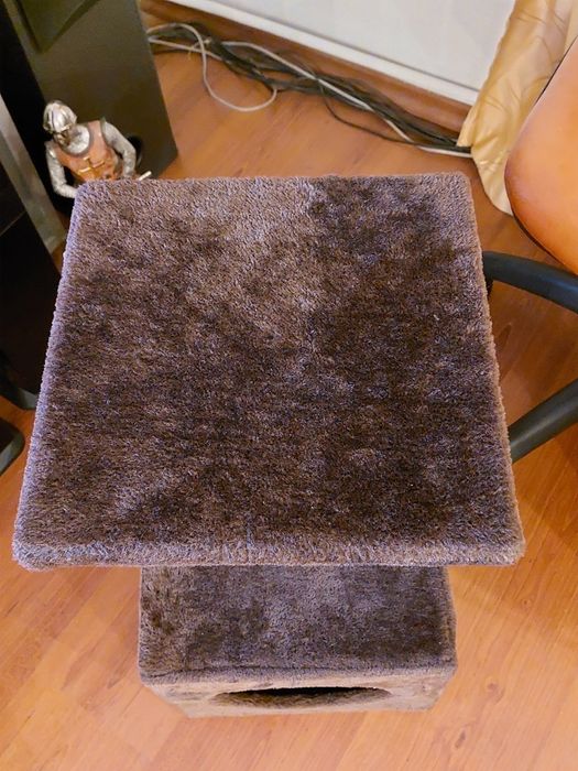 Vând ansamblu de joaca pentru pisica