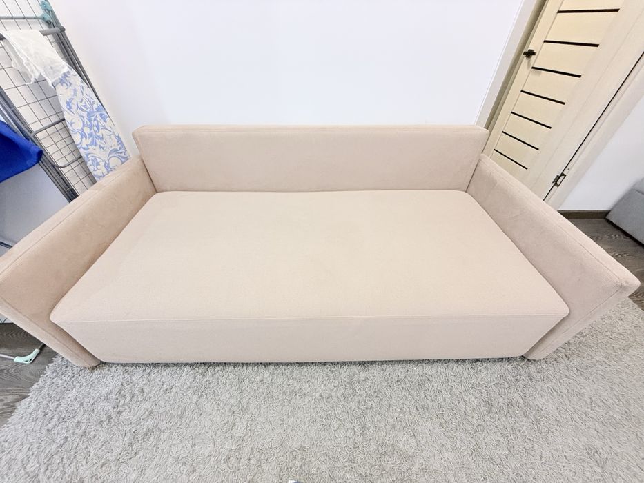 Диван продам для гостиной, спальни