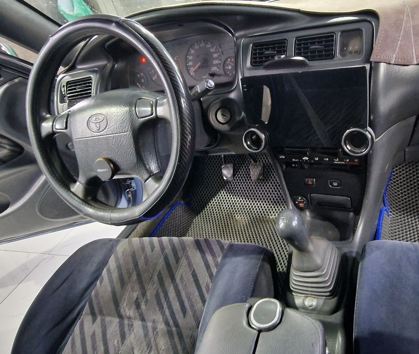 Продам тайота каролу механика