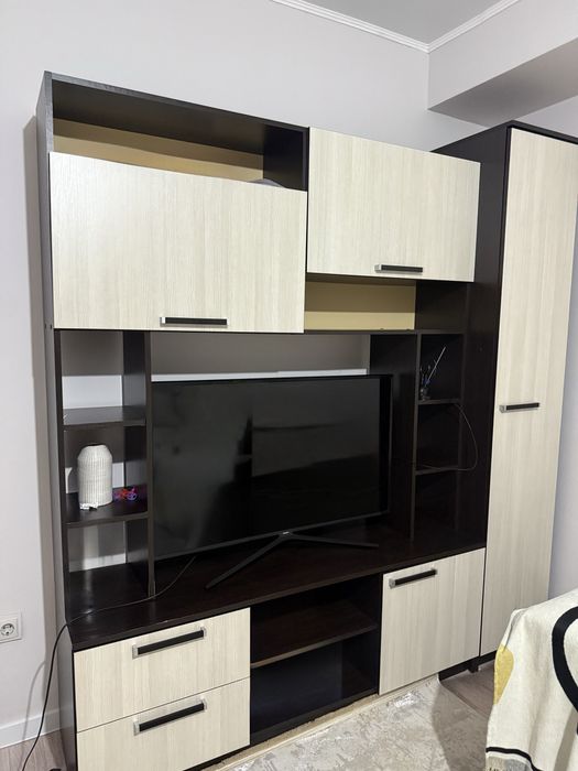 Продаётся стенка! Современный “самовывоз”