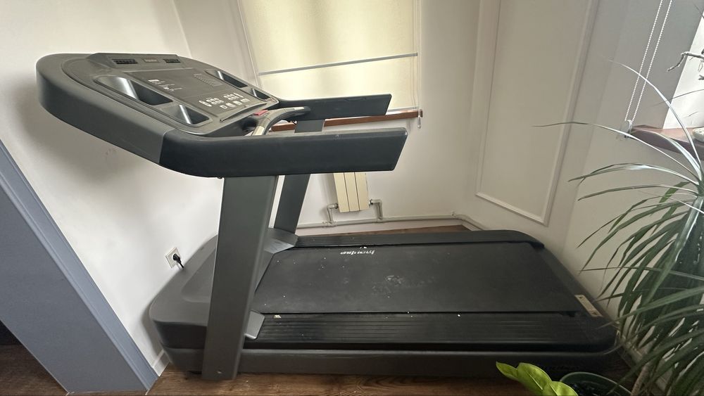 Беговая дорожка профессиональная, марки IMPULSE