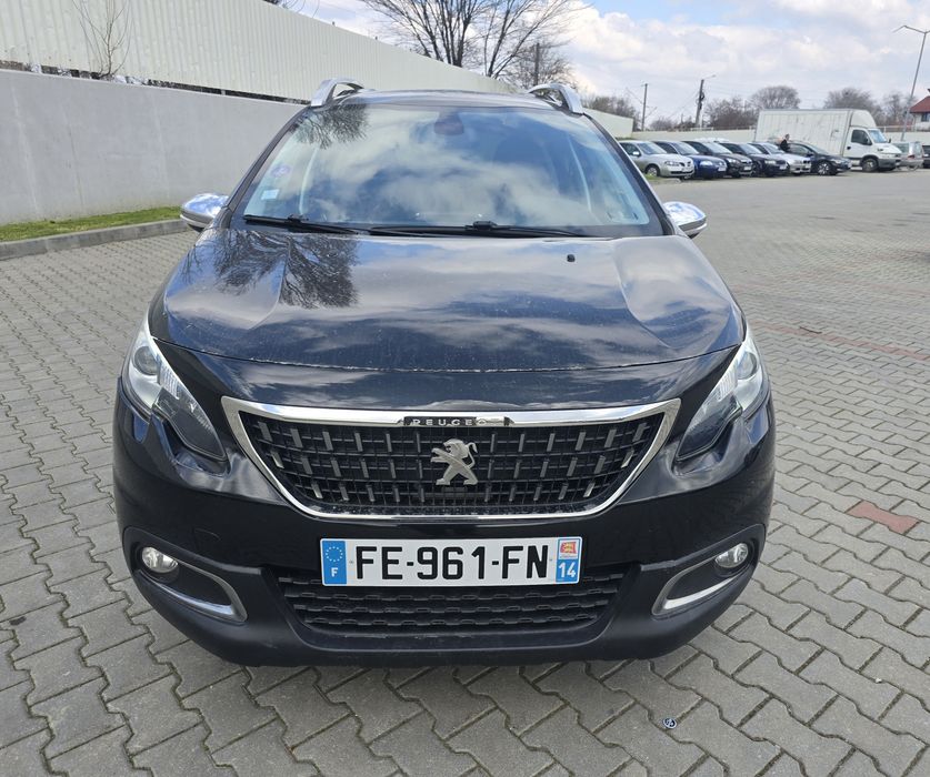 Peugeot 2008 1.2i Cutie Automata Rate cu buletinul