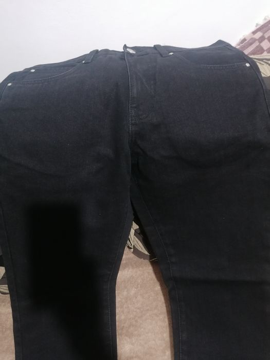 Pantaloni bărbați mărime 50