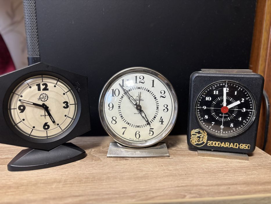 Ceasuri de masa Victoria Arad