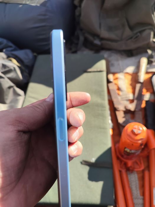 Продам смартфон почти новый