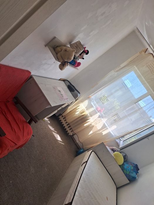 Vand apartament 3 camere
