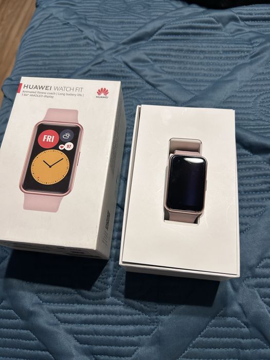Часы Huawei watch fit