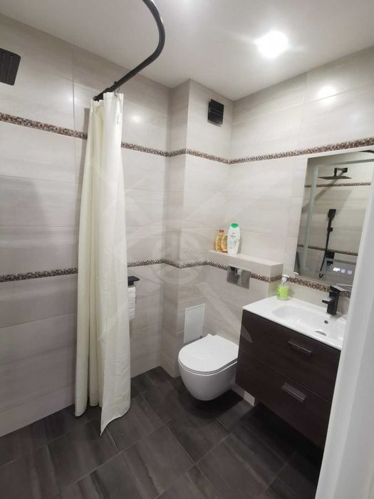 Продава се Къща в Пловдив, Остромила - 320 кв.м за 1500 €/кв.м - Снимка #8