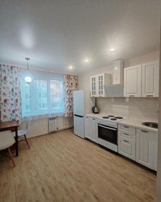 Сдам 1 к квартиру Акку