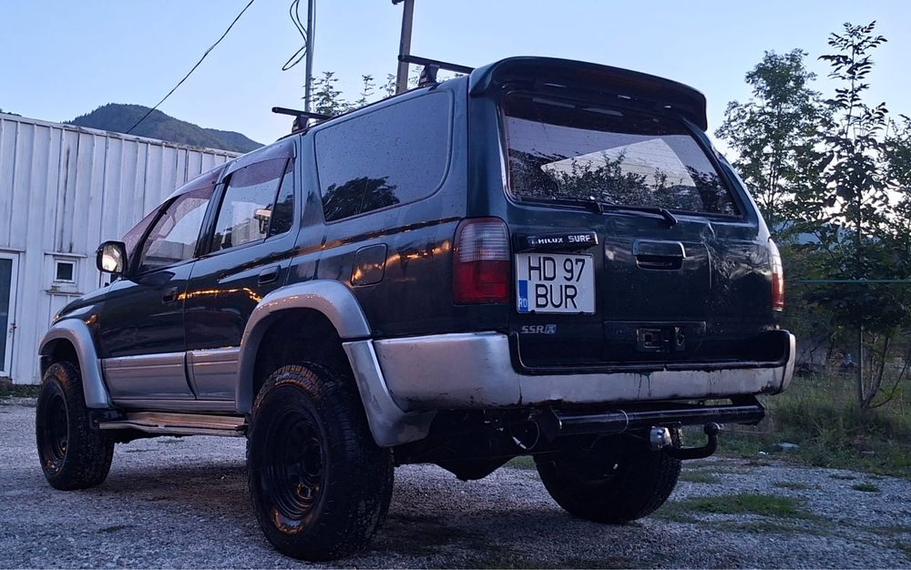 Vand sau achimb Toyota Hilux