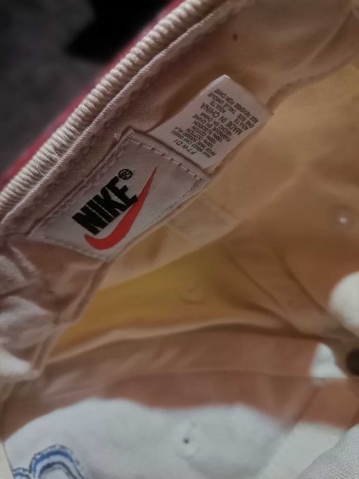 NIKE оригинал Нова