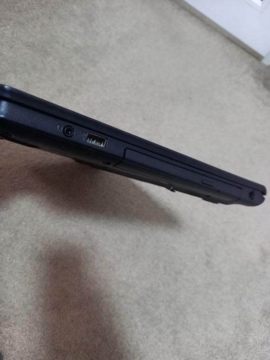 Laptop intel i5,ssd 128,baterie noua  4 ore