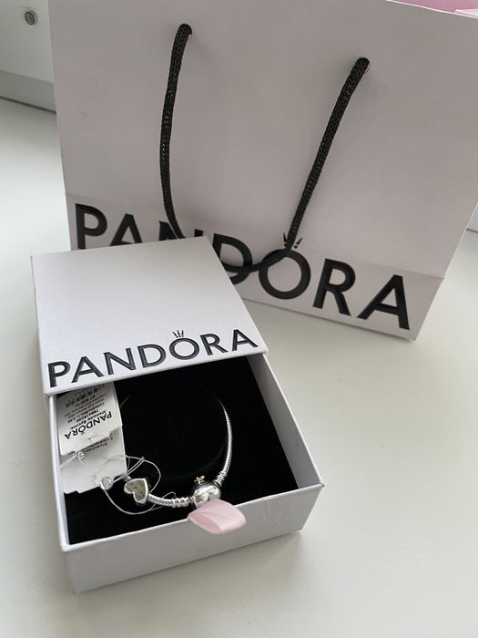 Продам браслет Пандора