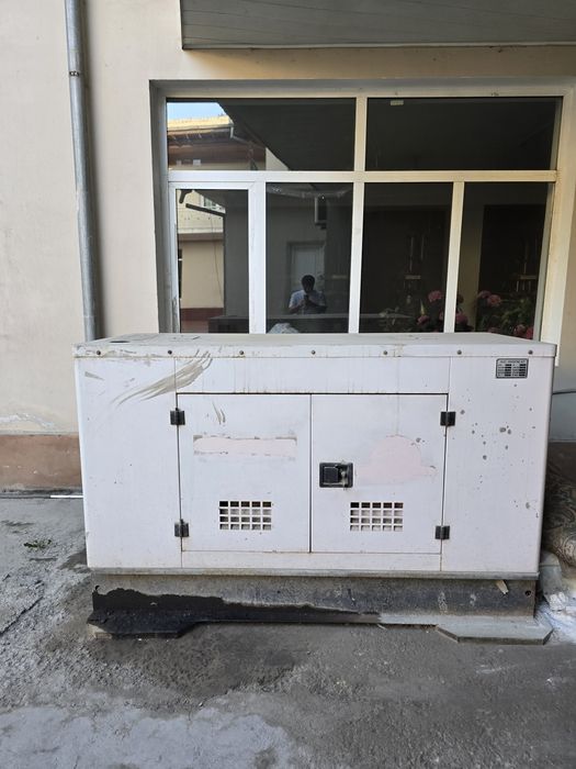 Yapor модель YDE 80 SS3 Движок сотилади продаётся