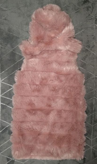 Розов елек от изкуствен косъм