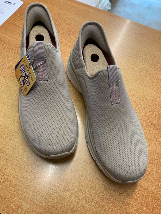 Чисто нови спортни обувки SKECHERS №39,5